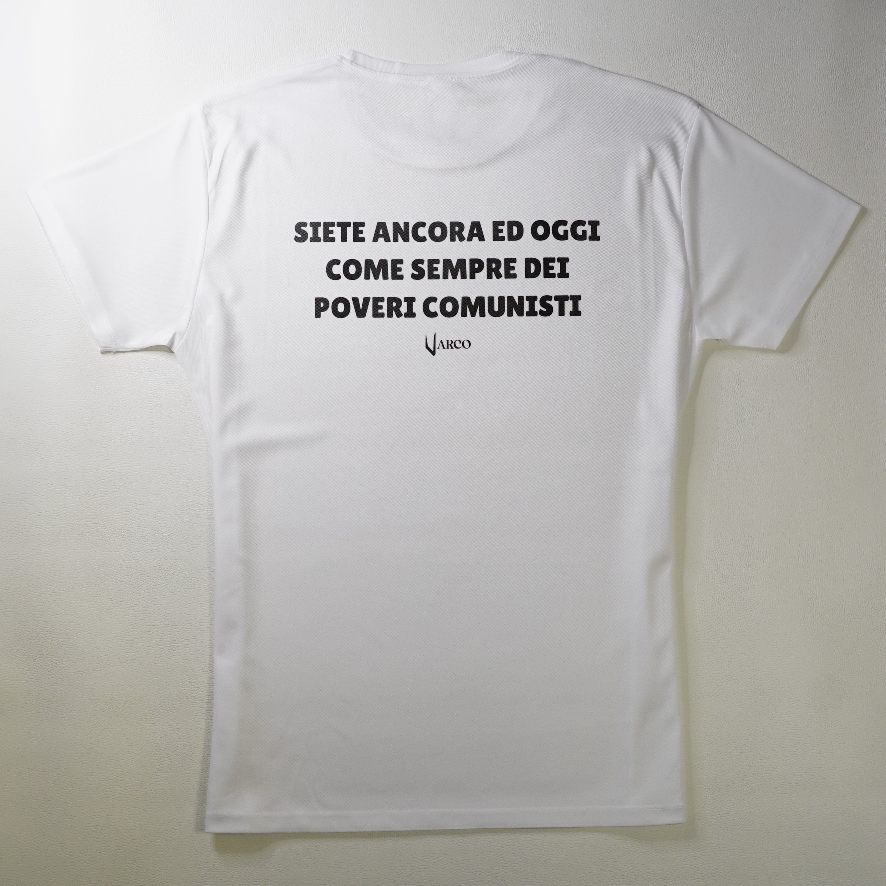 Poveri comunisti Tee
