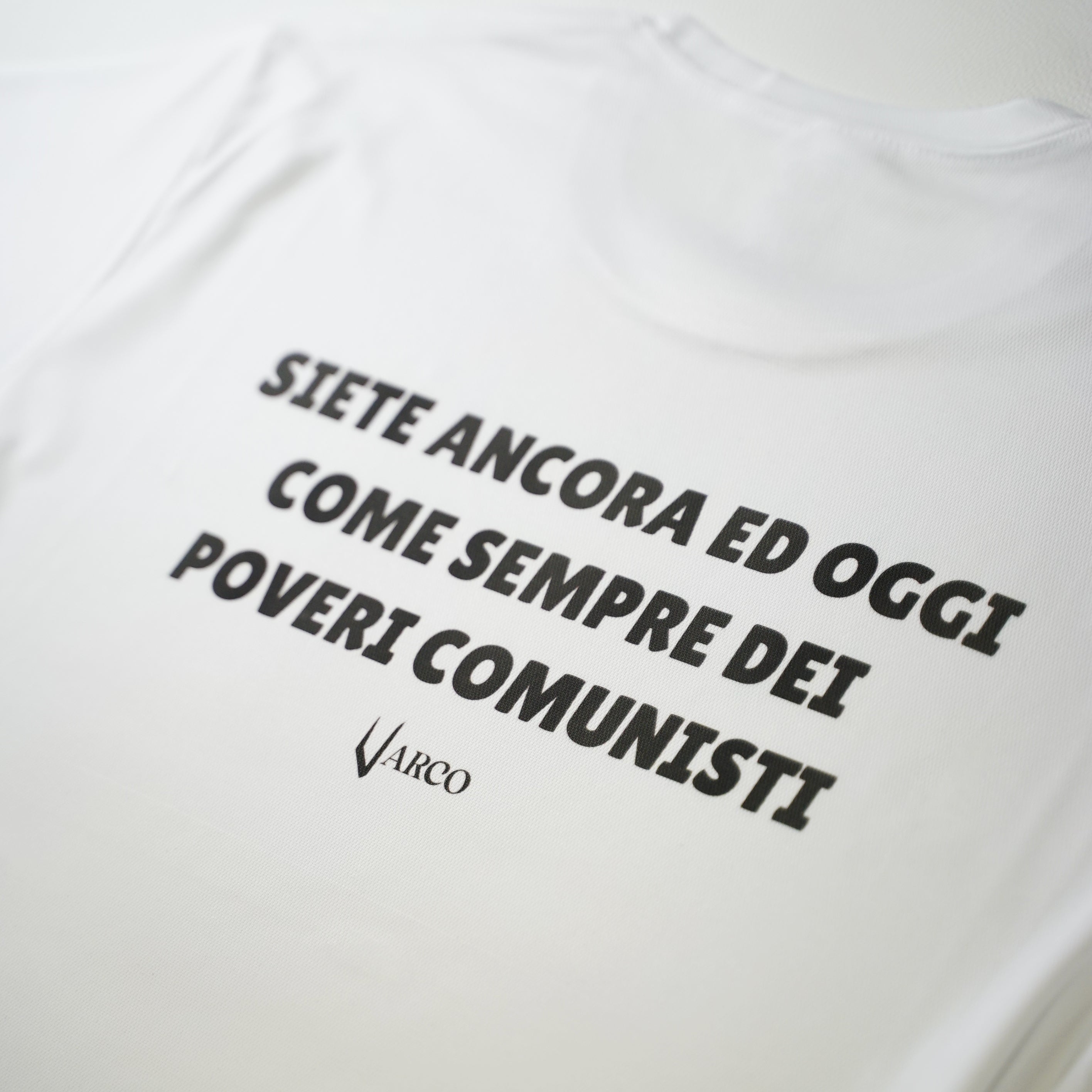 Poveri comunisti Tee